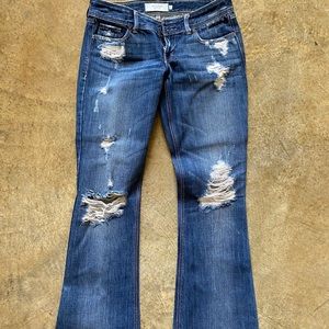 Women’s Abercrombie distressed jeans